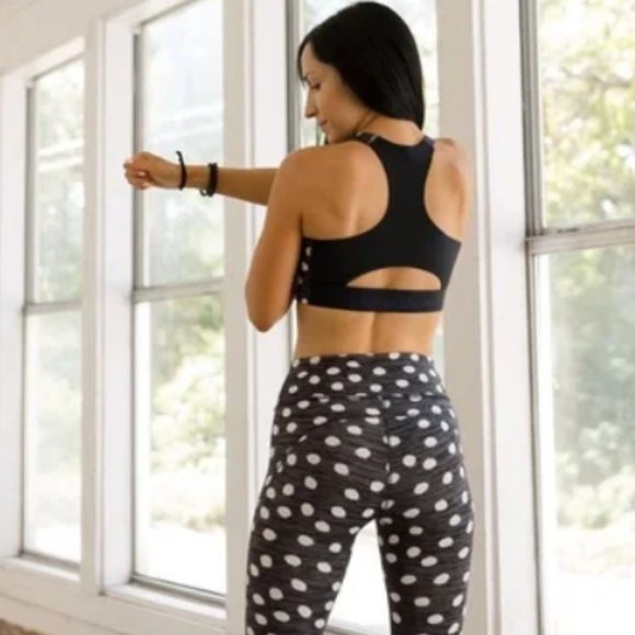 Outdoor Voices High Rise Polka Dot TechSweat™ 3/4 Legging - Picture 3 of 4